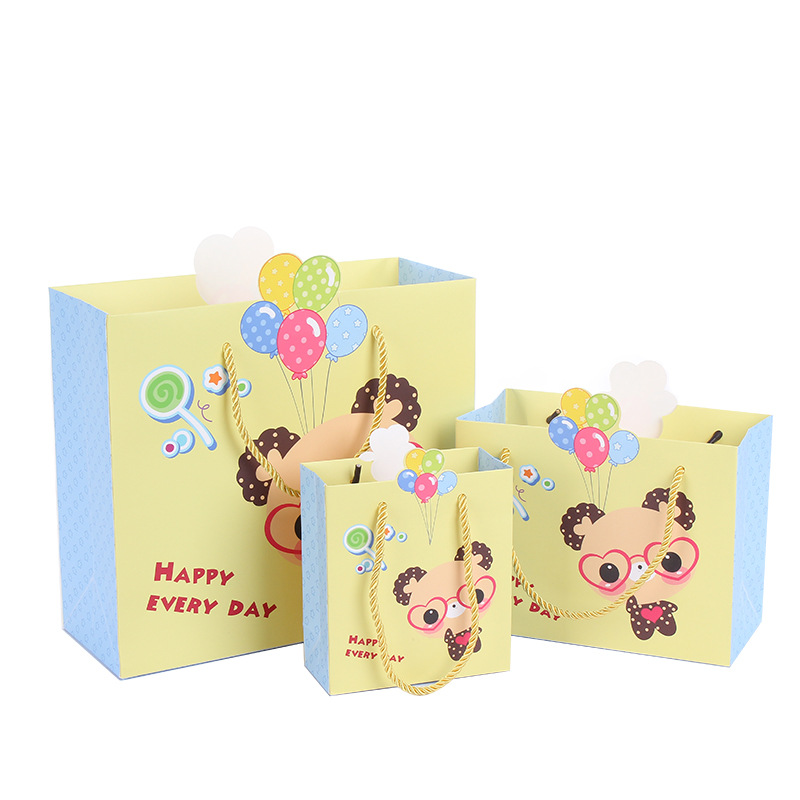 Gift wrap paper carry bag